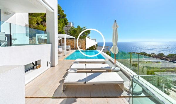 Nouvelle Video - Exquise villa de luxe de 4 chambres avec vue panoramique sur la mer à Roca Llisa